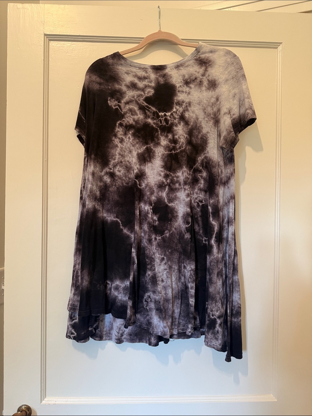 Show Me Your MuMu Black & Gray Tie-Dye Short Sleeve Tunic